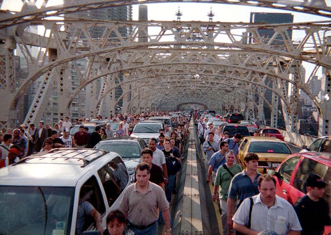 Image for article titled What New York looked like without electricity in 2003