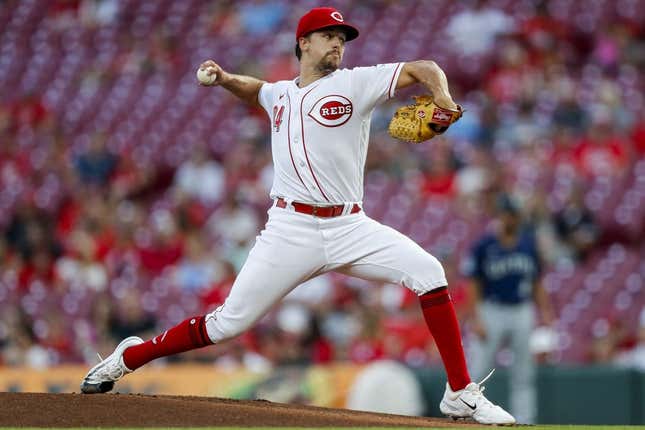 Sep 5, 2023; Cincinnati, Ohio, USA; Cincinnati Reds starting pitcher Connor Phillips (34) pitches against the Seattle Mariners in the first inning at Great American Ball Park.