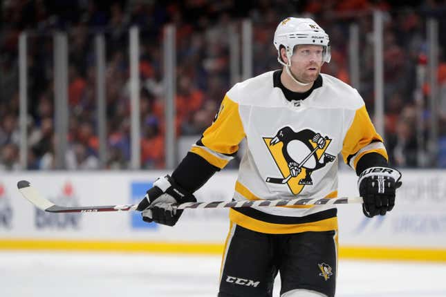 Image for article titled Phil Kessel Is On The Trade Block And That&#39;s Probably For The Best