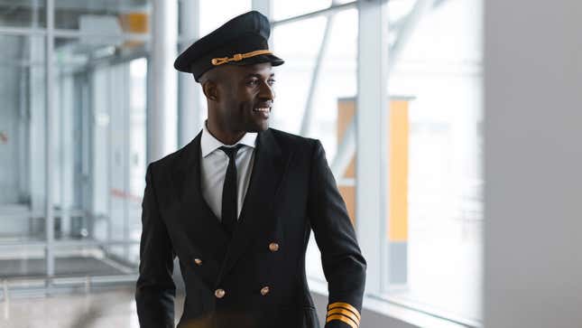 Image for article titled Airlines Hiring Anyone Who Looks Good In Crisp Uniform To Offset Pilot Shortage