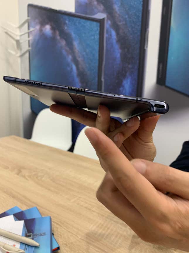 Image for article titled The Huawei’s ludicrously expensive Mate X makes the case for the foldable phone