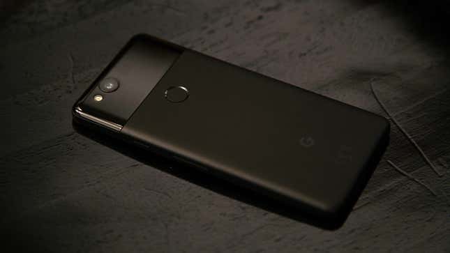 Image for article titled Google Pixel 2 Review: A half-inch away from greatness