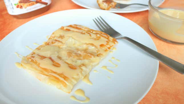 Image for article titled Make This Quick Thai Banana Roti Immediately