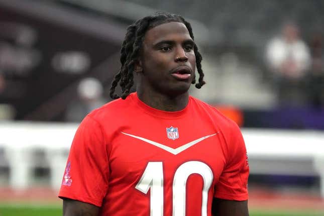 Dolphins' Tyreek Hill Sets Lofty Goal For 2023 Season