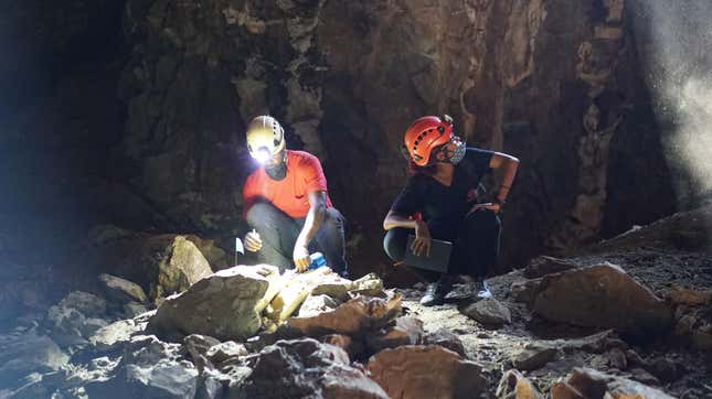Excavators including biological anthropologist Keneiloe Mopoyane (right) in the Rising Star cave.