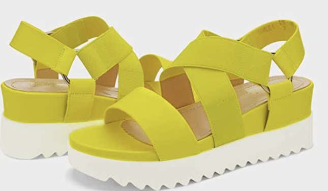 Image for article titled Summer 2023: Even More Shoe Trends You Need Now!