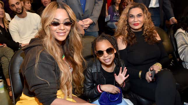 Image for article titled Blue Ivy Carter, 10, Casually Bid $80K on Diamond Earrings