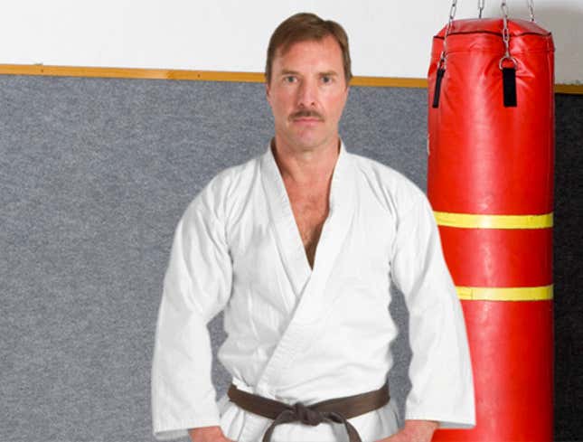 Image for article titled Self-Defense Instructor Simulates Attacker Right Down To Erection
