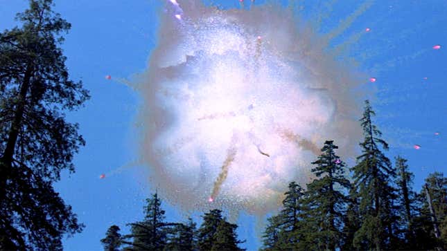 Endor got the pretty light show, and none of the cataclysmic destruction. Nice!