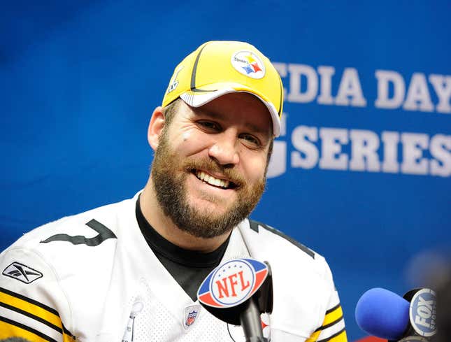Image for article titled Microphone Really Creeped Out By Being So Close To Ben Roethlisberger&#39;s Face