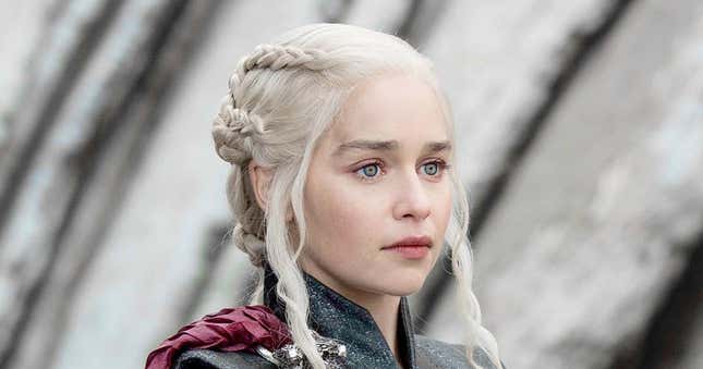 Imagen para el artículo titulado Emilia Clarke da algunos detalles sobre cómo Daenerys y Jon Snow descubrirán el gran secreto de Juego de Tronos