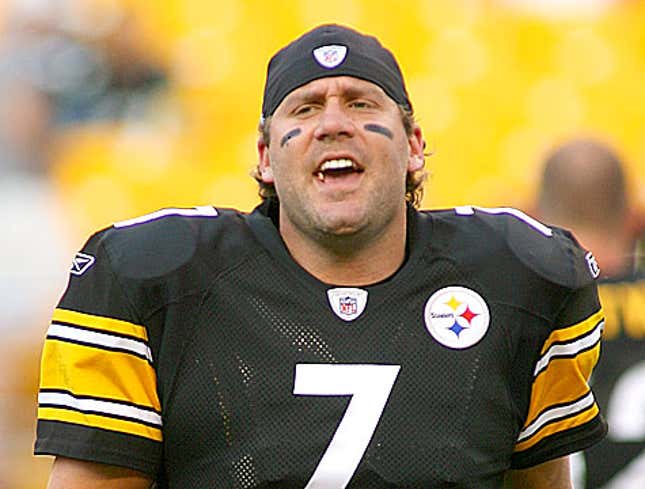 Image for article titled Healthy Ben Roethlisberger Ready To Jump Motorcycle Over Steelers Bus