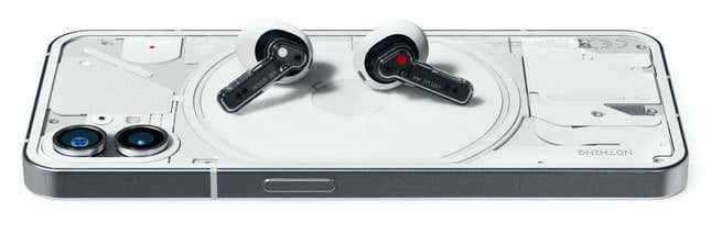 Imagen para el artículo titulado Los nuevos auriculares Nothing Ear (stick) han venido a por el trono de los AirPods