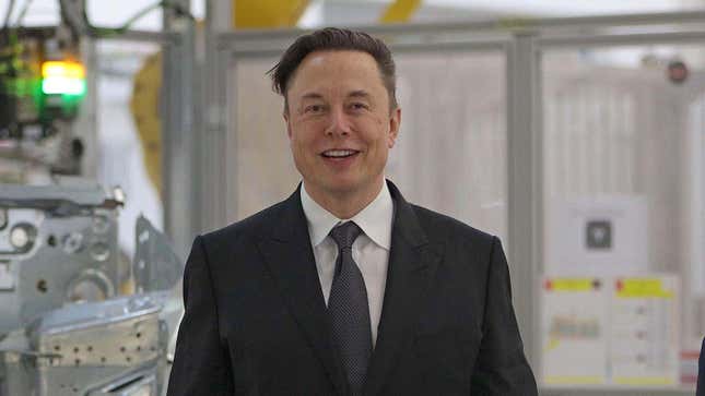 Imagen para el artículo titulado Tesla aumenta el precio de su “Full Self-Driving” hasta los 15000 dólares