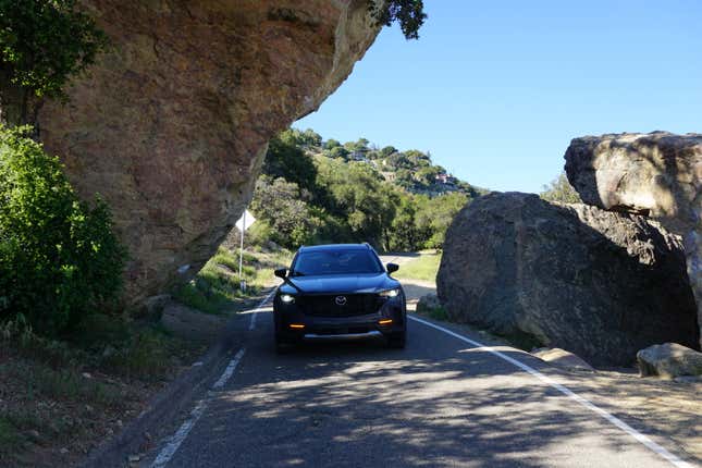 Image for article titled The New Mazda CX-50 Is About As Good As Midsized CUVs Get