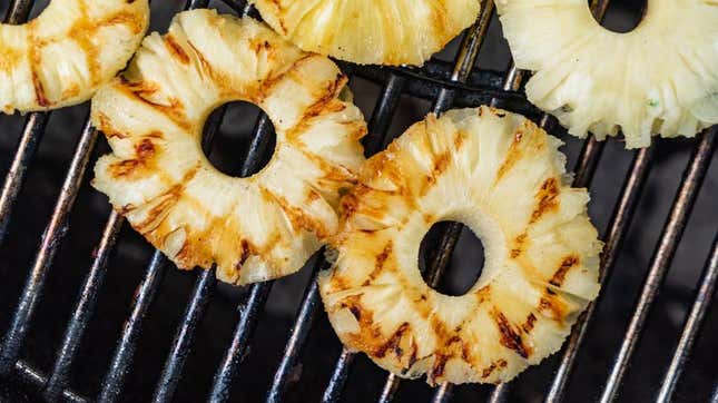 Grilled pineapple rings