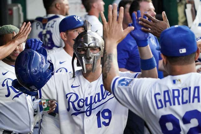 Michael Massey homers as Royals take down White Sox