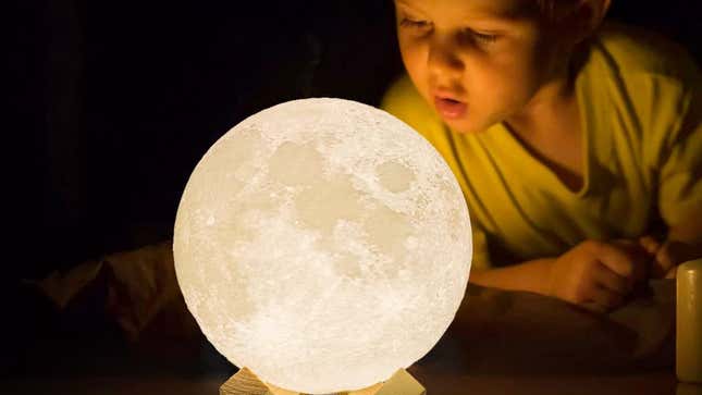 Mydethun Moon Lamp | $32 | Amazon