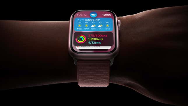 Image for article titled You Can Try Apple Watch Series 9&#39;s New Gestures Right Now