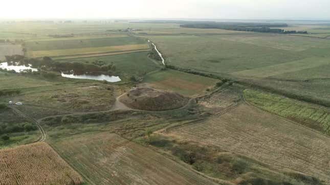 Cooper Age tell settlement site Măgura Gorgana near Pietrele in Romania.