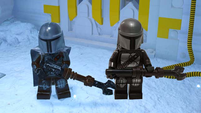 The Mando's digital minifig and the real-life counterpart. 