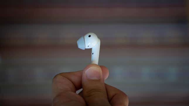 Imagen para el artículo titulado FreeBuds SE, análisis: Huawei demuestra lo que tienen que tener unos auriculares baratos para triunfar