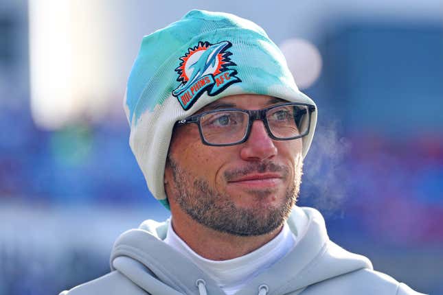 NFL Miami Dolphins Saskatoon Knit Beanie