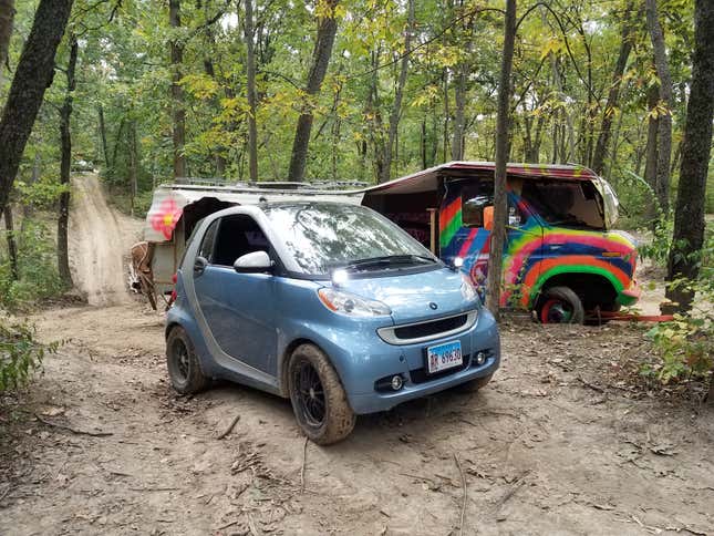 Image for article titled The Smart Formore SUV Was Going To Be America's Smart Car