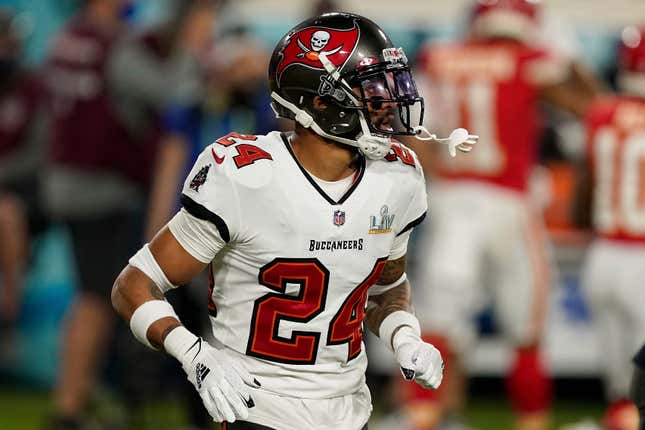 Tampa Bay Buccaneers Cornerback Carlton Davis Apologizes After