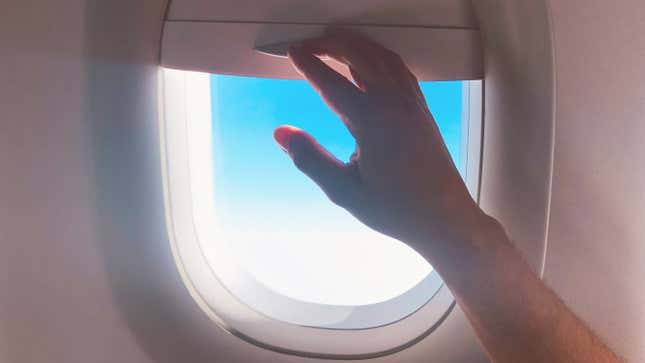 Image for article titled Who Has the Right to the Window Shade on a Flight?