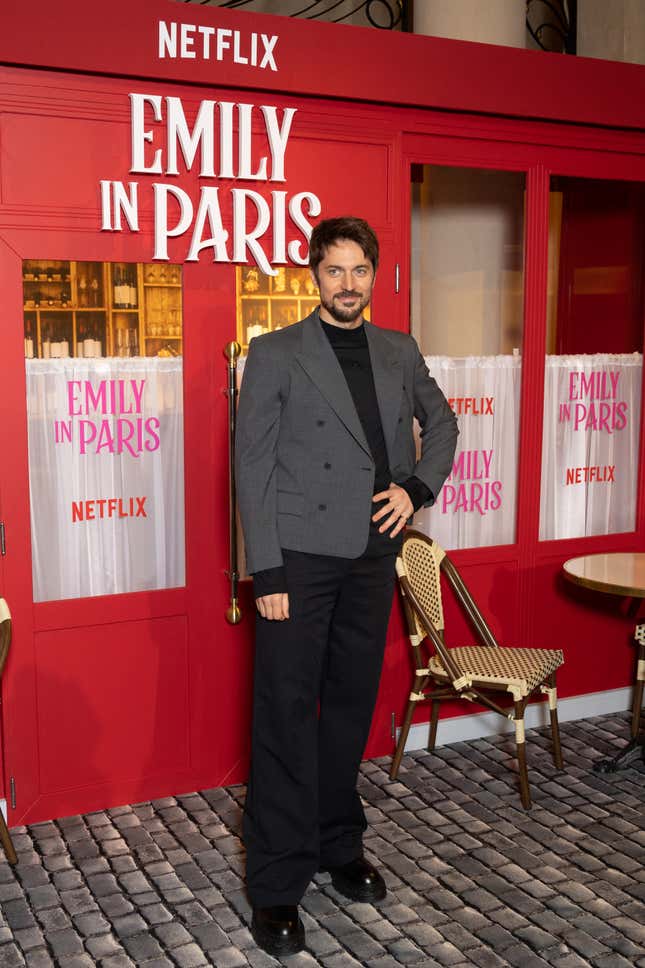 Image for article titled &#39;Emily in Paris&#39; Cast Is Upstaged By Chaotic Guest Outfits at Premiere