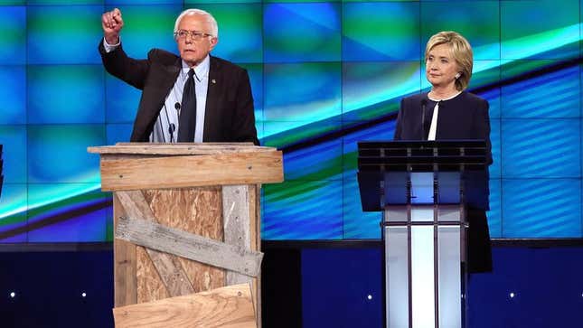 Image for article titled Bernie Sanders Refuses Flashy ABC Podium In Favor Of Own Humble, Homemade Lectern