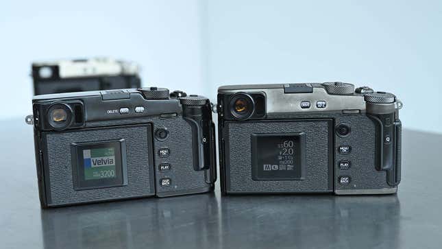 If you don’t care about seeing which film effect you’re using, there’s also a mode that shows general settings like ISO, aperture, shooting mode, and more on the X-Pro3's e-ink screen.