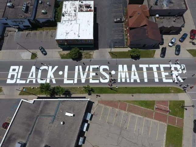 Image for article titled Flint Acting Shady On Refusal to RePaint BLM Mural
