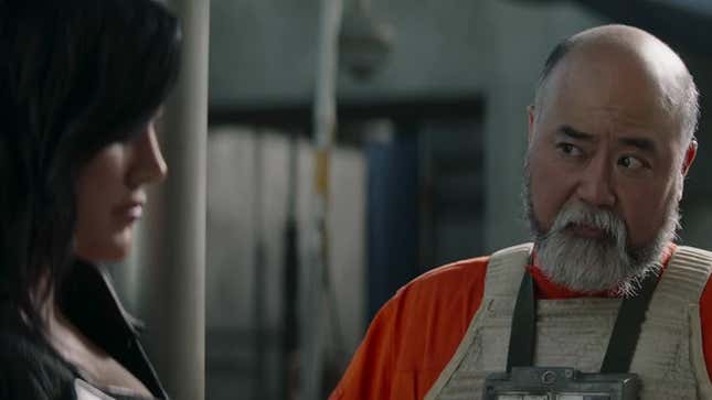 Paul Sun-Hyung Le's Captain Carson Teva looks skeptically at Gina Carano's Cara Dune in a scene from The Mandalorian Season 2