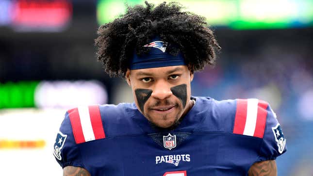The Bears acquired N’Keal Harry from New England for a 2024 seventh-round draft pick