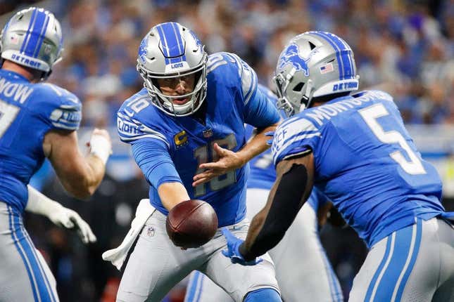 Detroit Lions quarterback Jared Goff (16) plays during the first