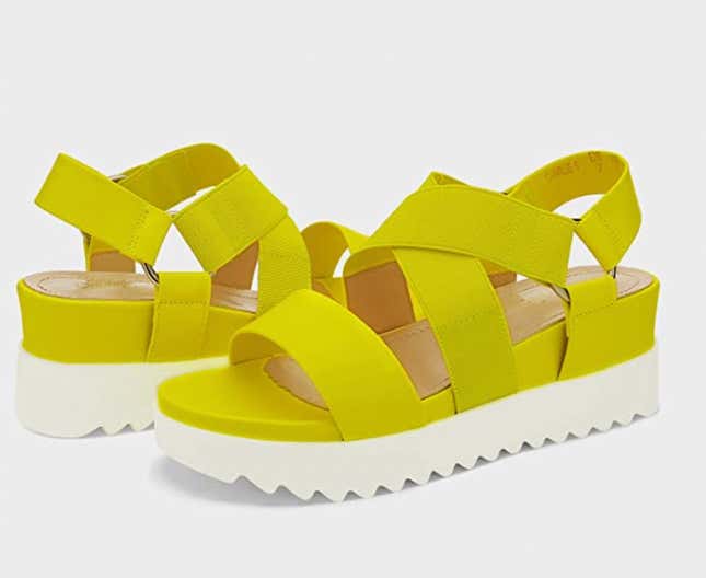 Image for article titled Summer 2023: Even More Shoe Trends You Need Now!