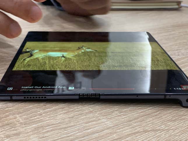 Image for article titled The Huawei’s ludicrously expensive Mate X makes the case for the foldable phone