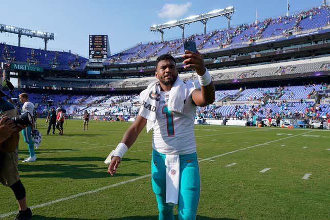 Dolphins upset Ravens with Tua Tagovailoa entering in relief