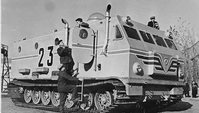 Image for article titled Soviet Versions Of The Antarctic Snow Cruiser Were So Much Better Than America's