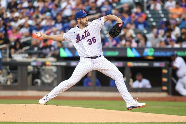 May 16, 2023; New York City, New York, USA; New York Mets starting pitcher Justin Verlander (35) pitches in the first inning against the Tampa Bay Rays at Citi Field.