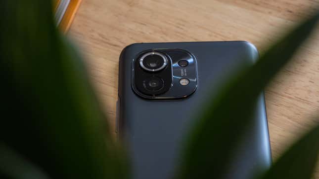 Imagen para el artículo titulado Xiaomi Mi 11: un rendimiento sobresaliente lastrado por una batería muy corta