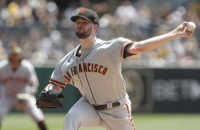 Giants turn to Alex Wood in bid for sweep of A's