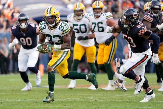 Packers' Aaron Jones back at practice; Christian Watson sits out