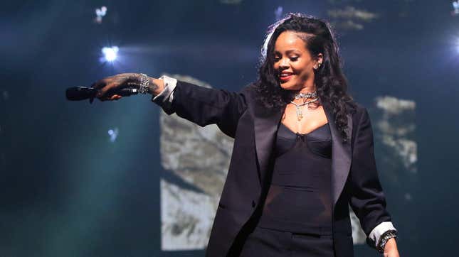 Rihanna at Super Bowl halftime show means NFL's hypocrisy remains