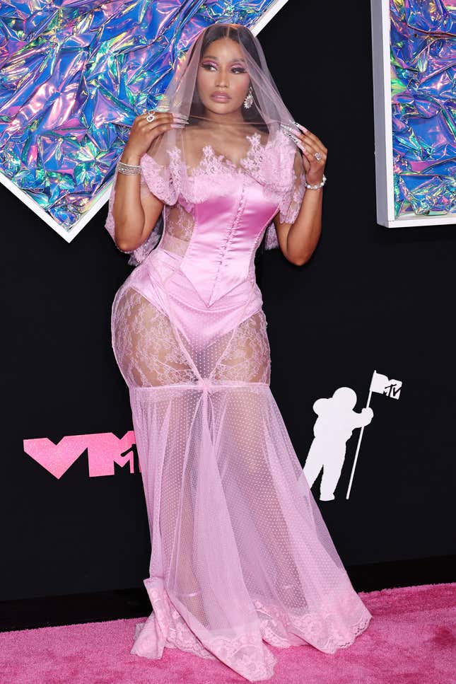 Image for article titled The 2023 VMAs Pink Carpet: (Almost) Everyone Looked...Incredible