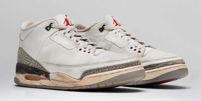 Michael Jordan Wins Slam Dunk Contest in Air Jordan 3 White/Cement 26  Years Ago Today - Air Jordans, Release Dates & More