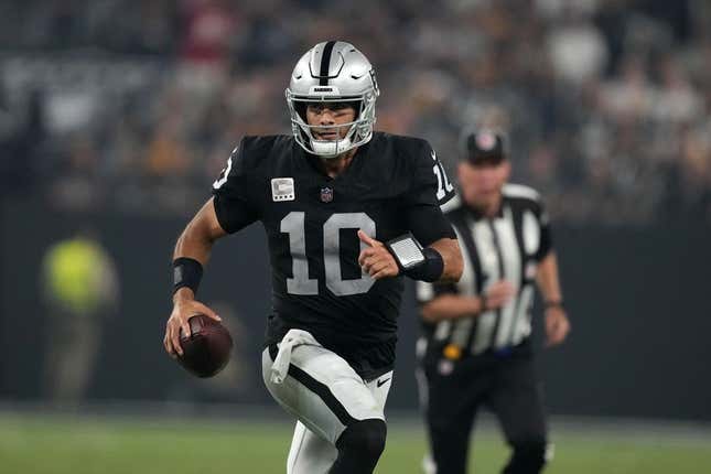 With Jimmy Garoppolo in concussion protocol, Raiders' starting QB