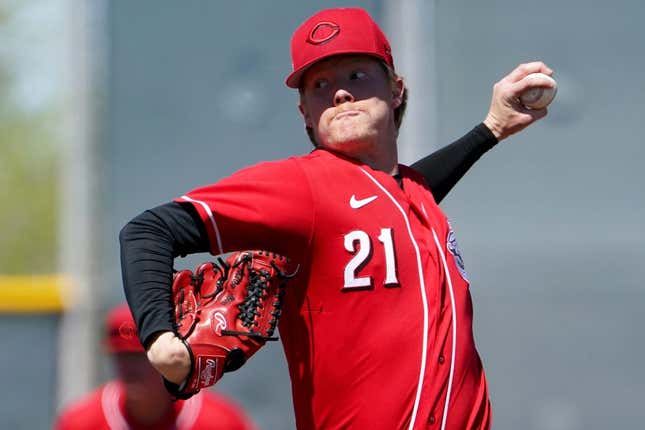Cincinnati Reds minor league pitcher Andrew Abbott (21) delivers during a spring training game against the Cleveland Guardians, Wednesday, March 23, 2022, at the team&#39;s spring training facility in Goodyear, Ariz.

Cincinnati Reds Spring Training March 23 0434